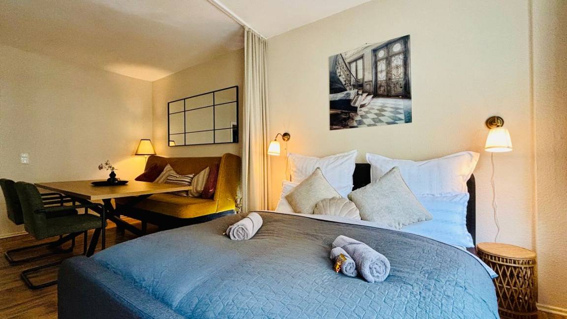 60 M² Ferienwohnung ∙ 2 Schlafzimmer ∙ 4 Gäste - Marburg