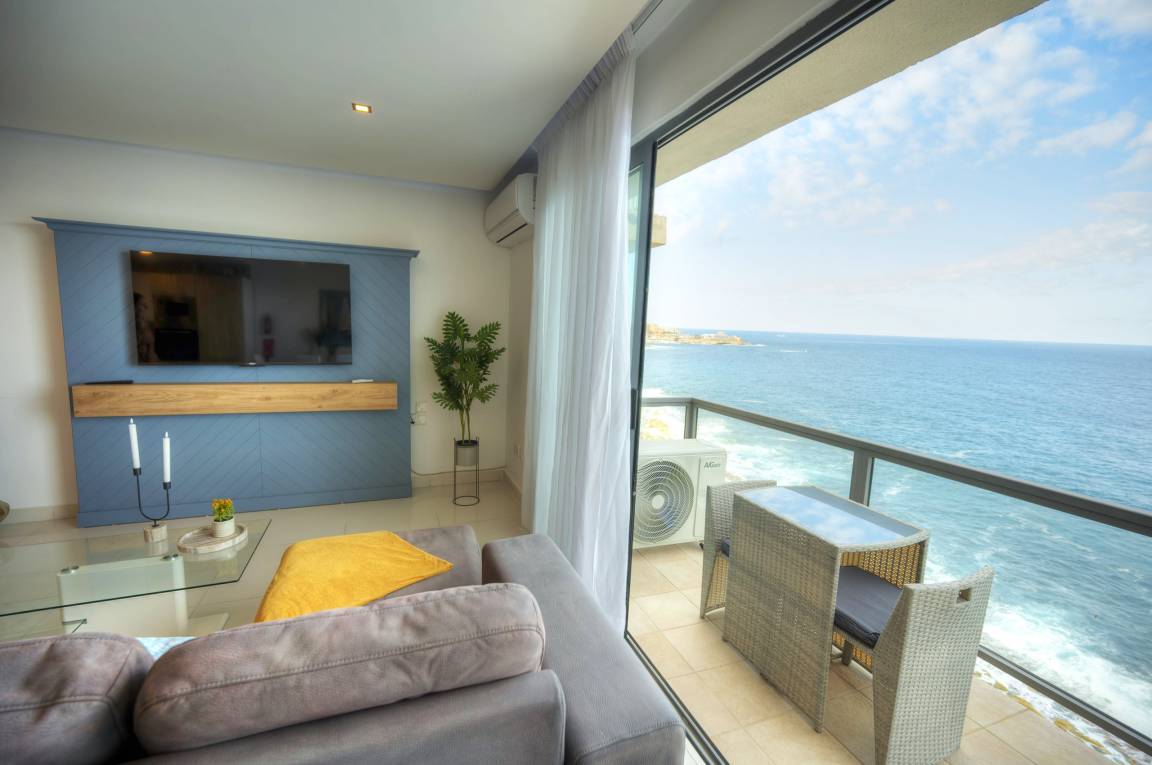 110 M² Apartment ∙ 3 Bedrooms ∙ 6 Guests - Malta
