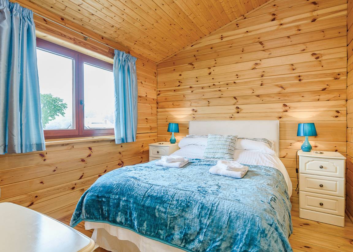 Chalet ∙ 2 Bedrooms ∙ 4 Guests - Wales
