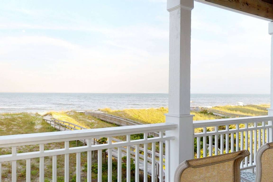 214 M² House ∙ 5 Bedrooms ∙ 13 Guests - Carolina Beach, NC