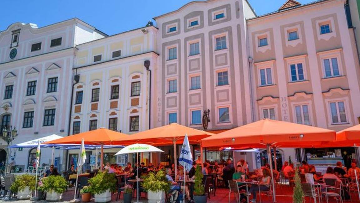 18 M² Hôtel ∙ 1 Chambre ∙ 1 Personne - Enns