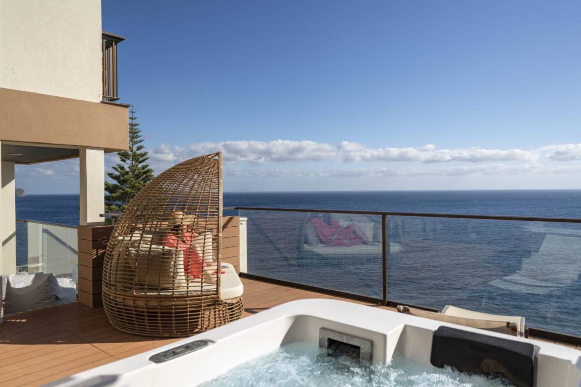 120 M² Apartment ∙ 3 Bedrooms ∙ 6 Guests - Funchal