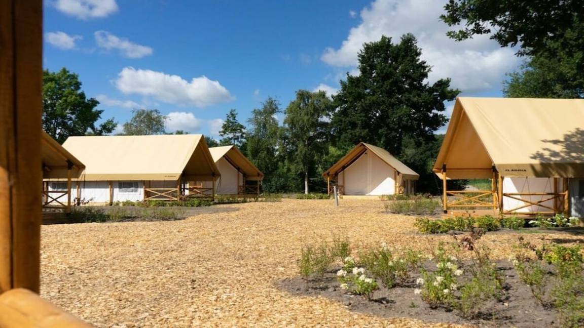 65 M² Huis ∙ 2 Slaapkamers ∙ 4 Gasten - Lommel