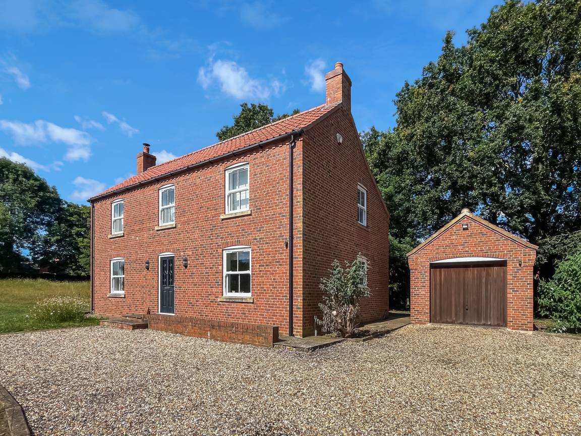 Cottage ∙ 4 Bedrooms ∙ 7 Guests - Horncastle
