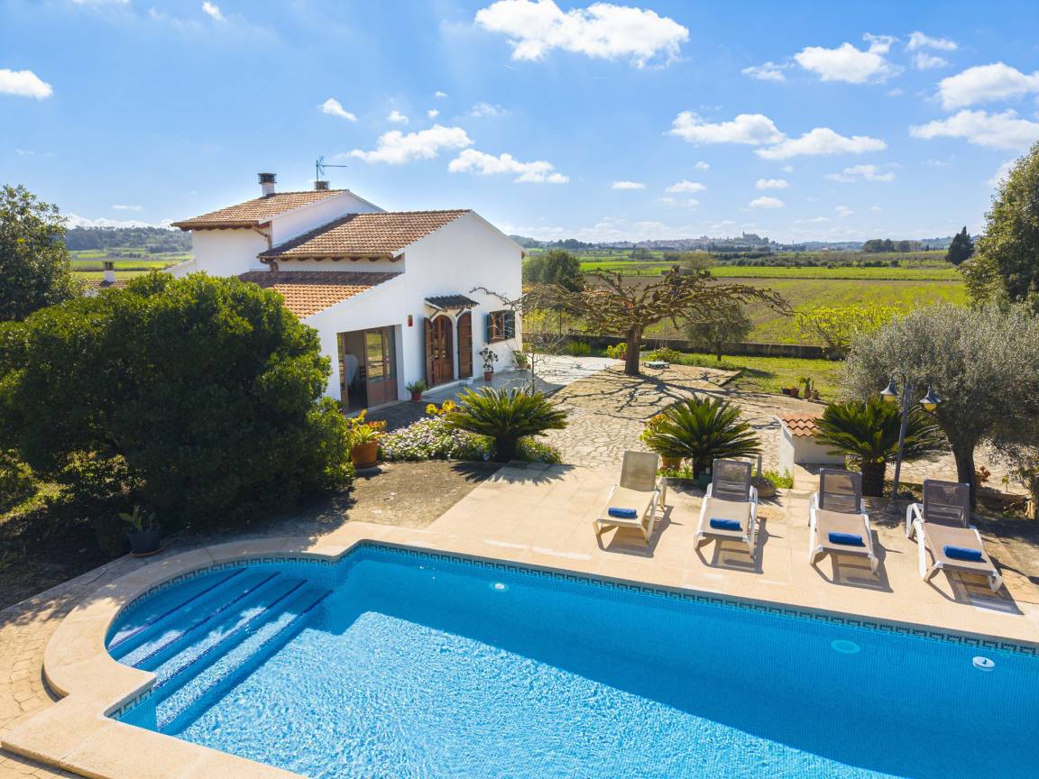 100 M² Villa ∙ 3 Bedrooms ∙ 6 Guests