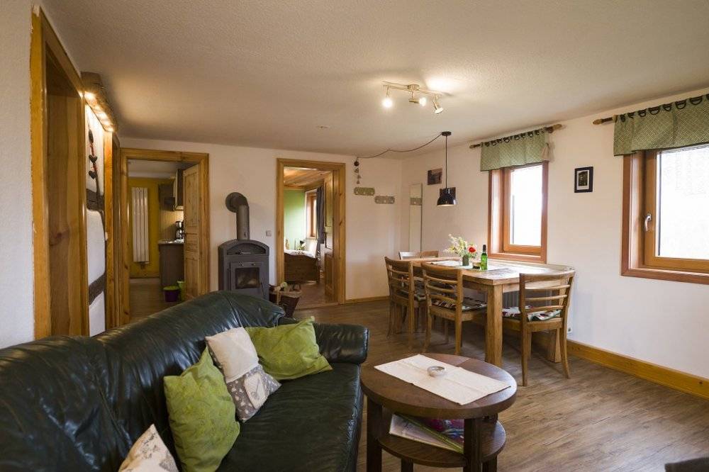 55 M² Appartement ∙ 2 Slaapkamers ∙ 4 Gasten - Zeulenroda-Triebes