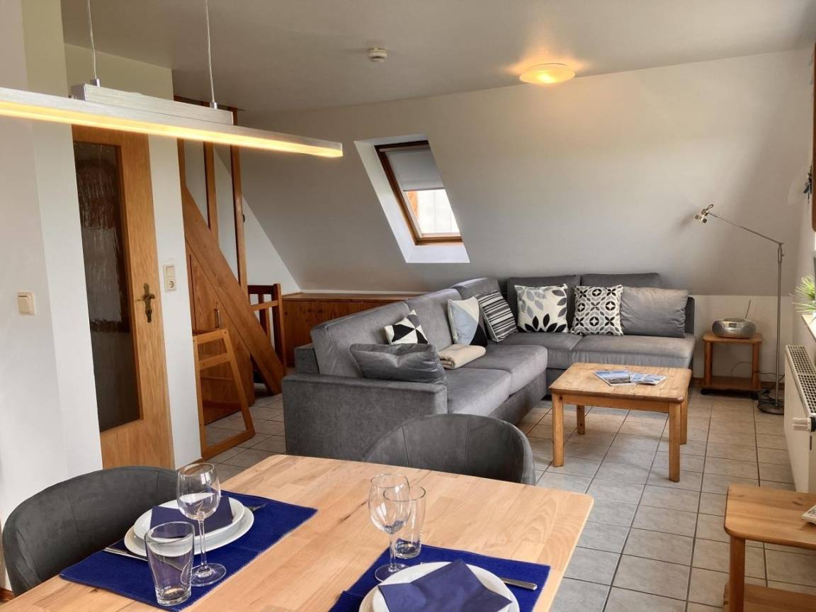 55 m² Ferienwohnung ∙ 2 Schlafzimmer ∙ 5 Gäste – Bild 3