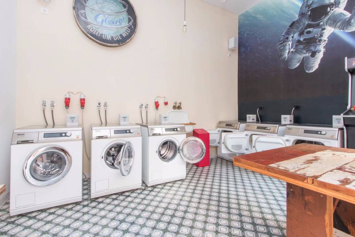 60 M² Apartment ∙ 2 Bedrooms ∙ 2 Guests - Berlin