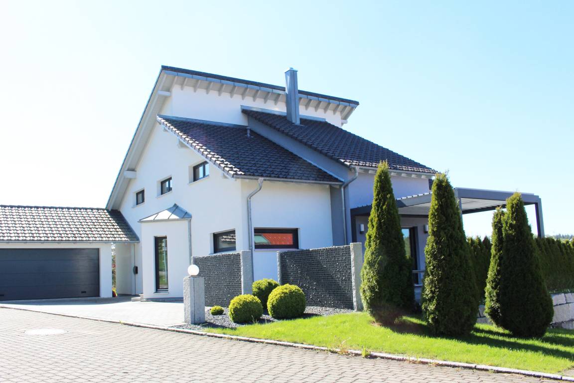 175 m² Ferienhaus ∙ 3 Schlafzimmer ∙ 4 Gäste – Bild 1