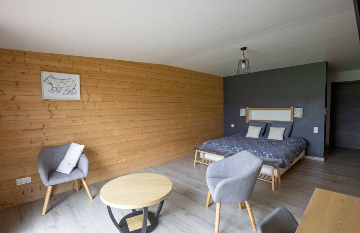 27 M² Chambre D'hôtes ∙ 1 Chambre ∙ 2 Personnes - Saint-Claude