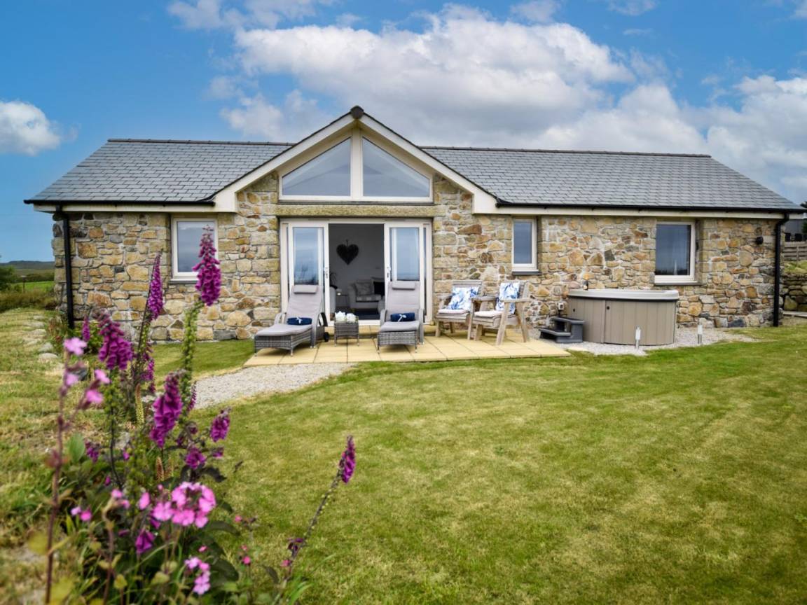 House ∙ 1 Bedroom ∙ 2 Guests - Sennen