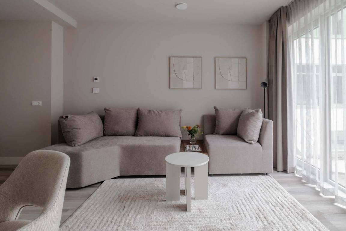 68 M² Apartment ∙ 2 Bedrooms ∙ 3 Guests - Spijkenisse