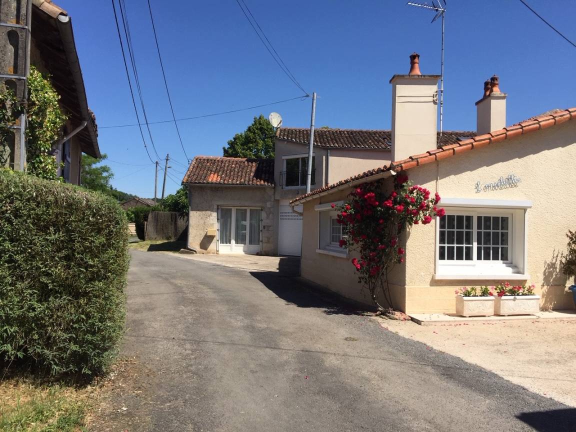 142 m&sup2; G&icirc;te 4 Schlafzimmer 6 G&auml;ste