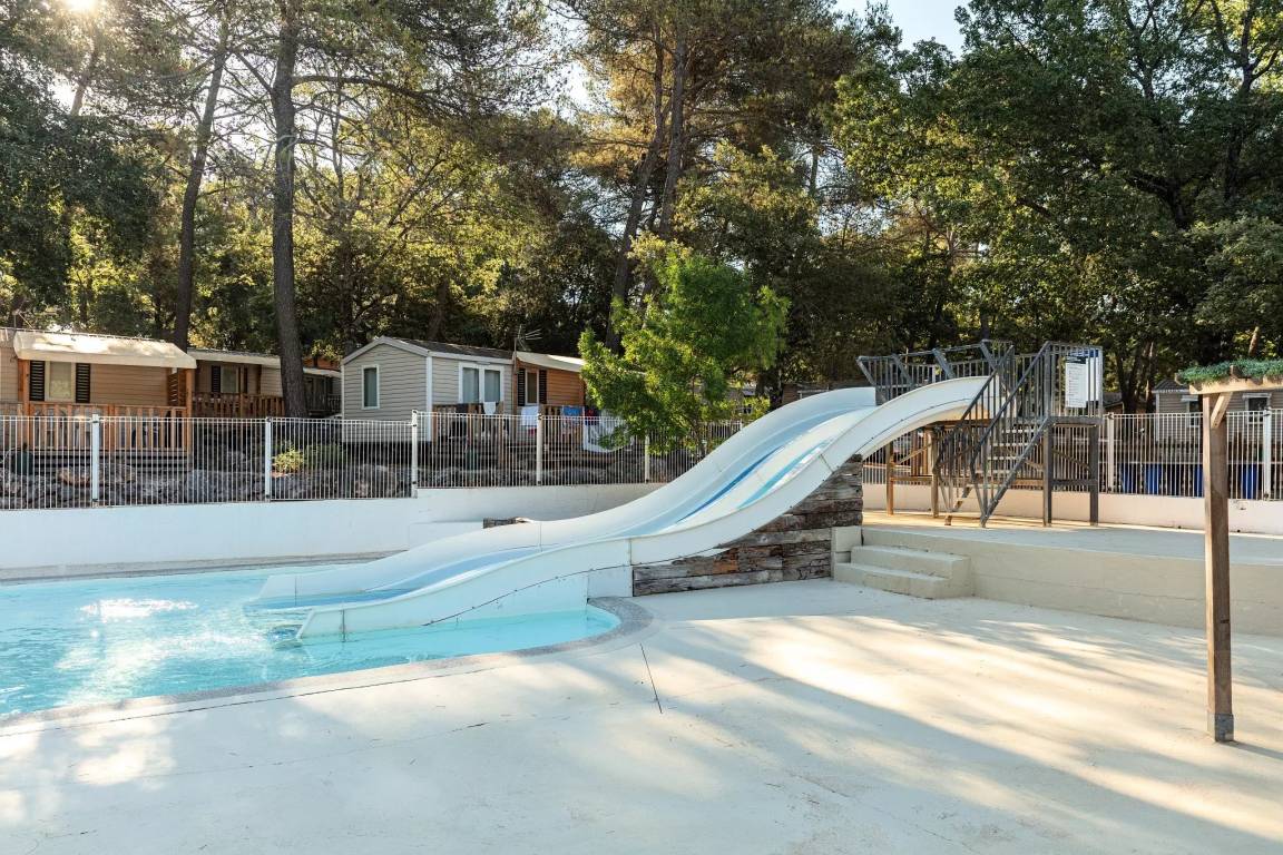 25 M² Mobil-home ∙ 2 Chambres ∙ 4 Personnes - Cuges-les-Pins