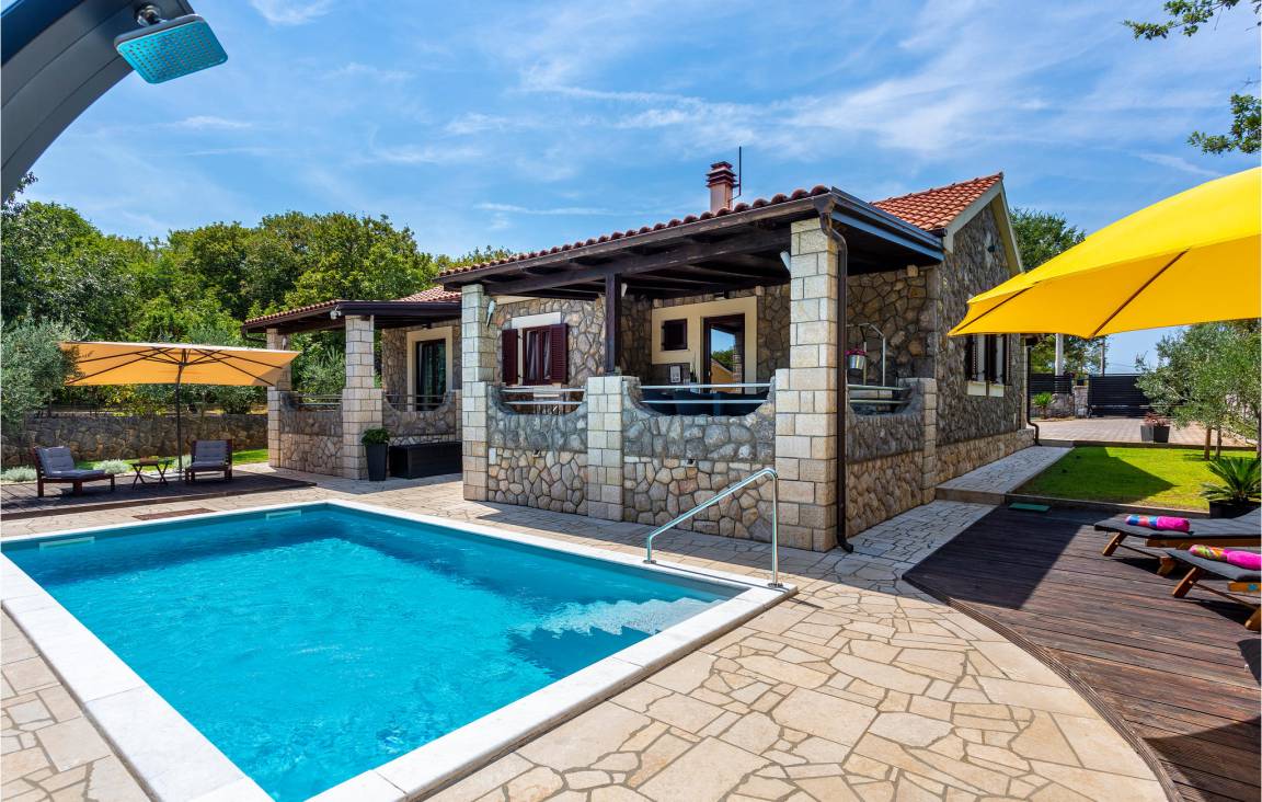 82 M² Ferienhaus ∙ 3 Schlafzimmer ∙ 5 Gäste - Krk