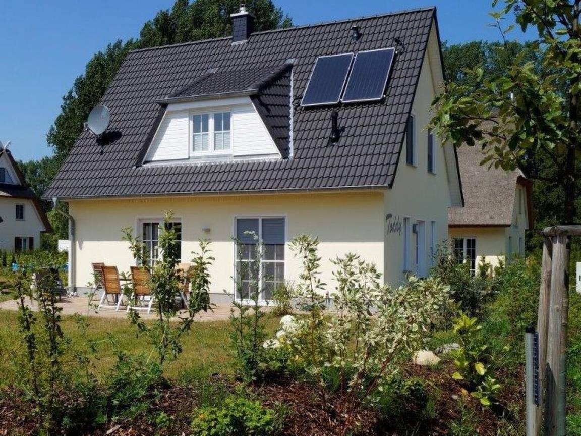 104 M² Ferienhaus ∙ 3 Schlafzimmer ∙ 6 Gäste - Glowe