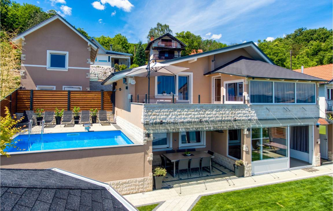108 M² House ∙ 4 Bedrooms ∙ 6 Guests - Croatia