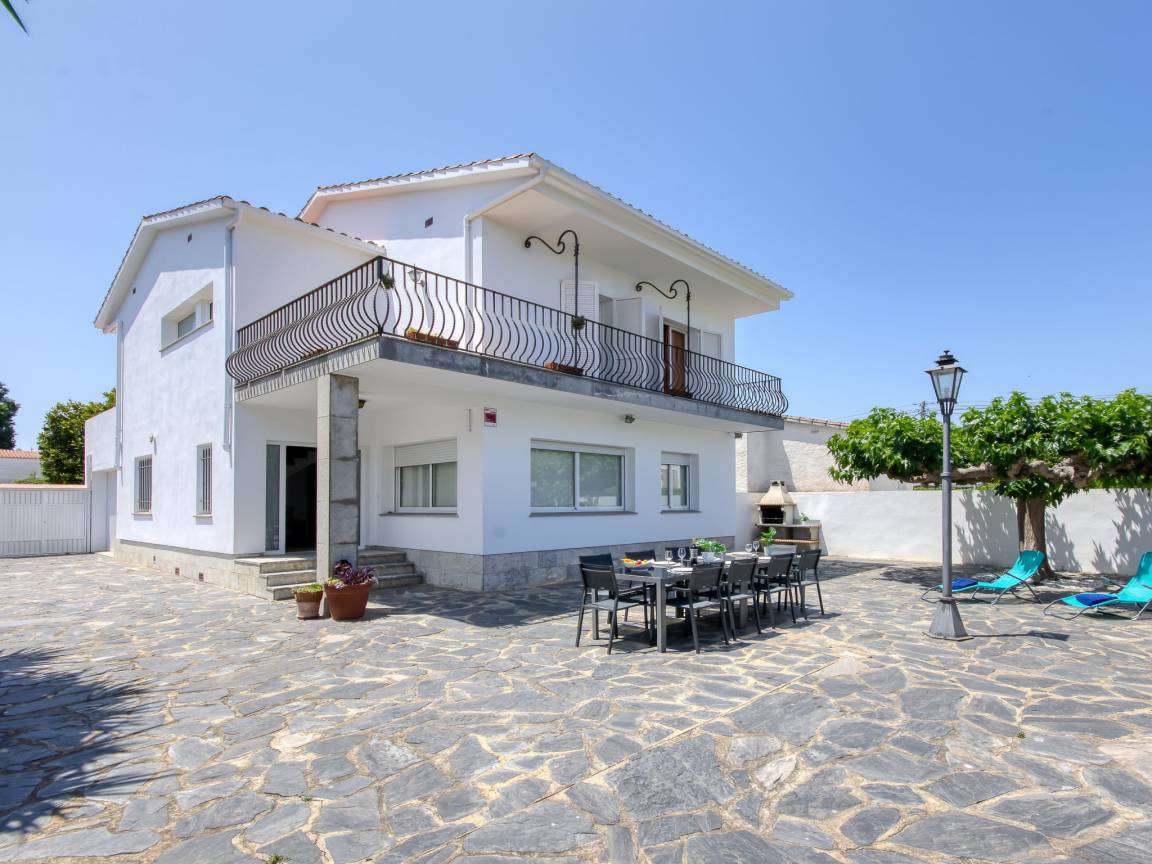 195 M² Maison De Vacances ∙ 5 Chambres ∙ 10 Personnes - Empuriabrava