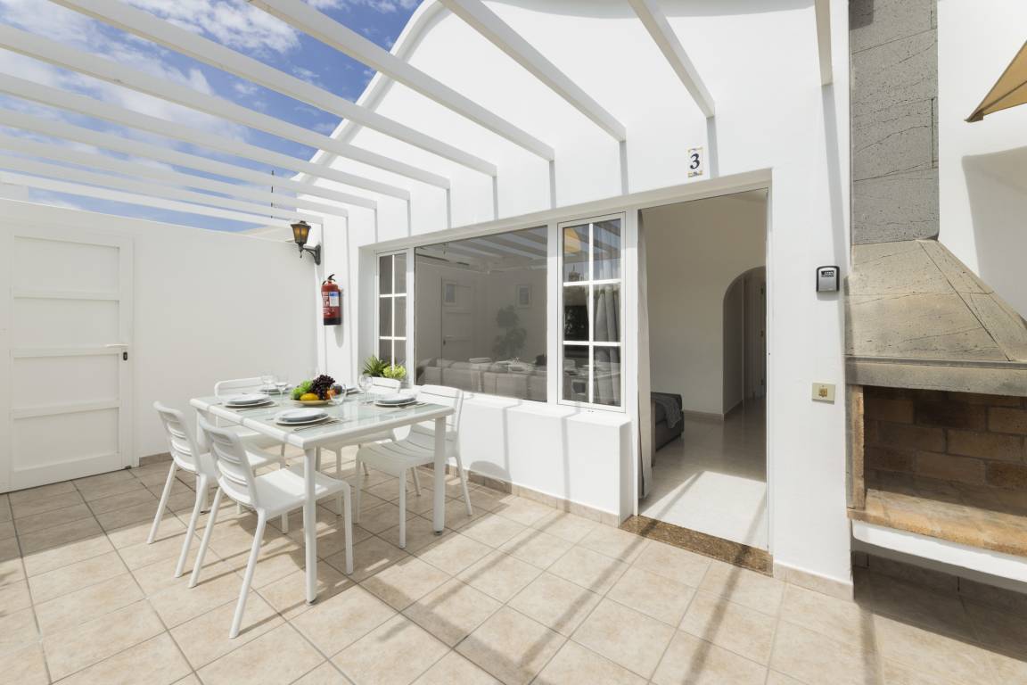 81 M² Bungalow ∙ 2 Bedrooms ∙ 4 Guests - Lanzarote