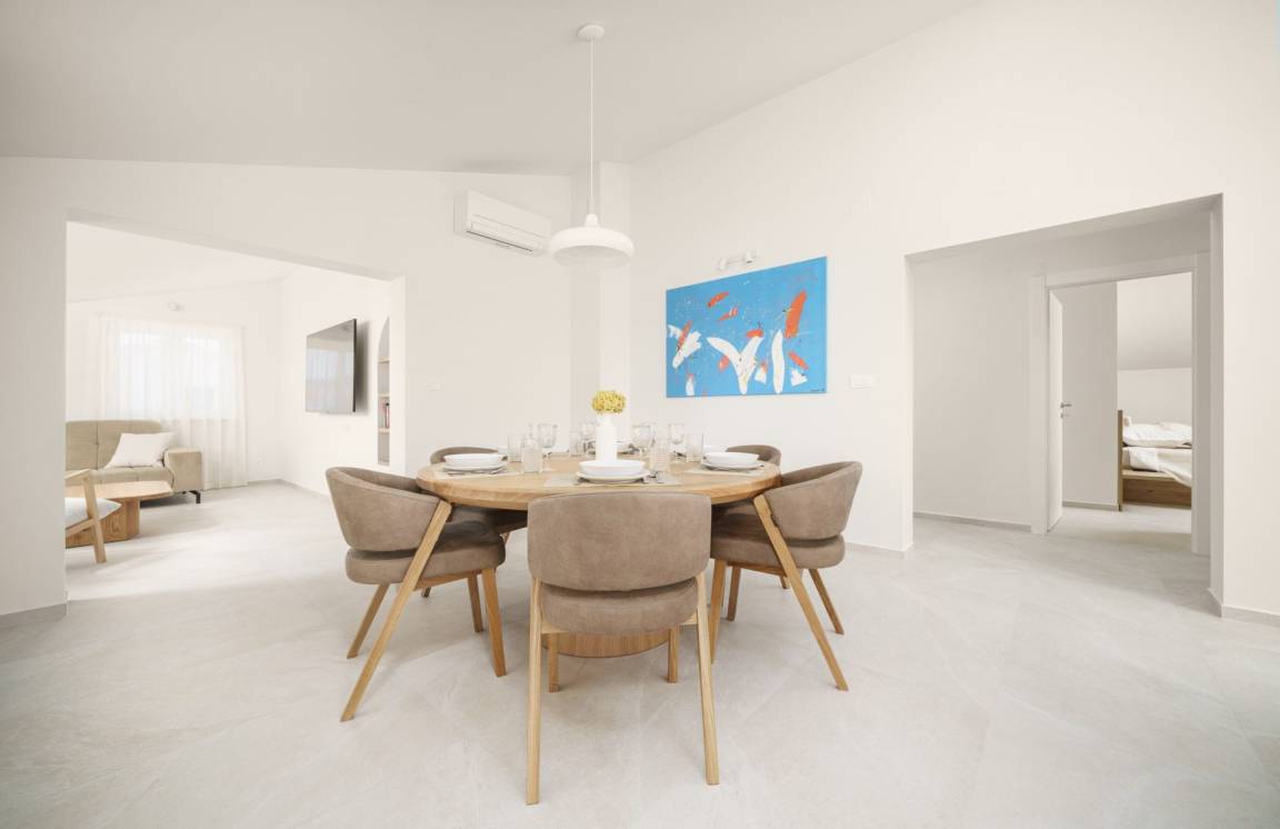135 M² Apartment ∙ 3 Bedrooms ∙ 6 Guests - Vodice