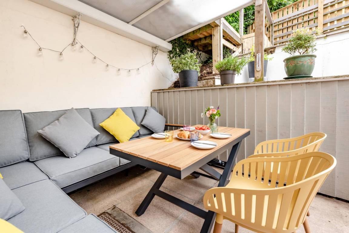 Cottage ∙ 4 Bedrooms ∙ 8 Guests - Croyde