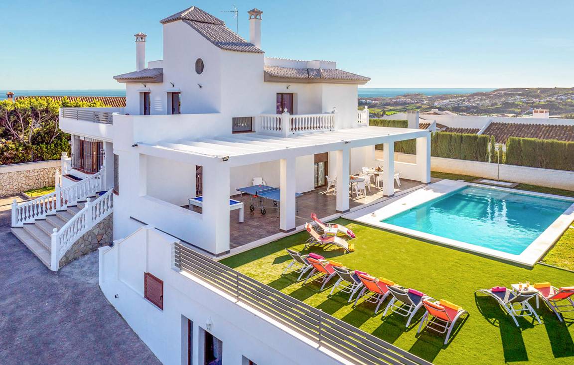 400 M² Ferienhaus ∙ 5 Schlafzimmer ∙ 10 Gäste - Mijas