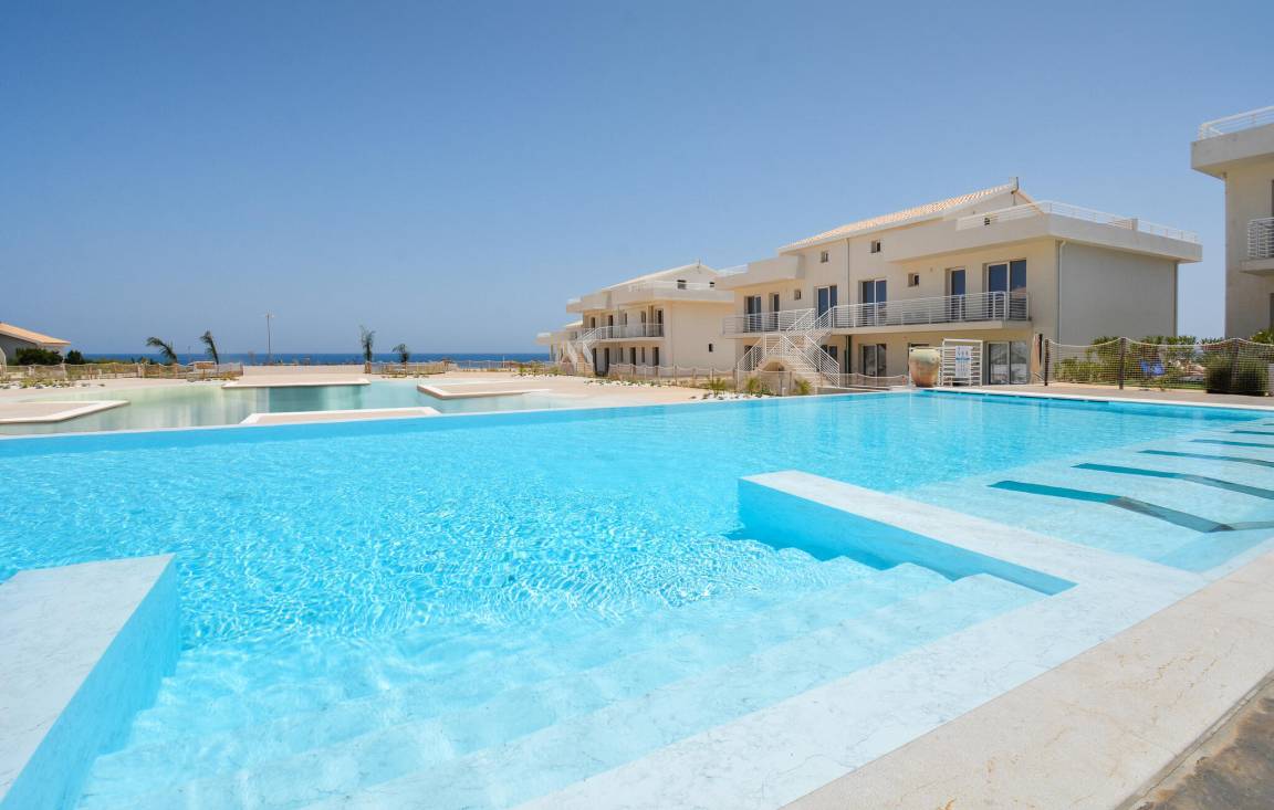 50 M² Apartamento ∙ 2 Habitaciones ∙ 5 Huéspedes - Pachino