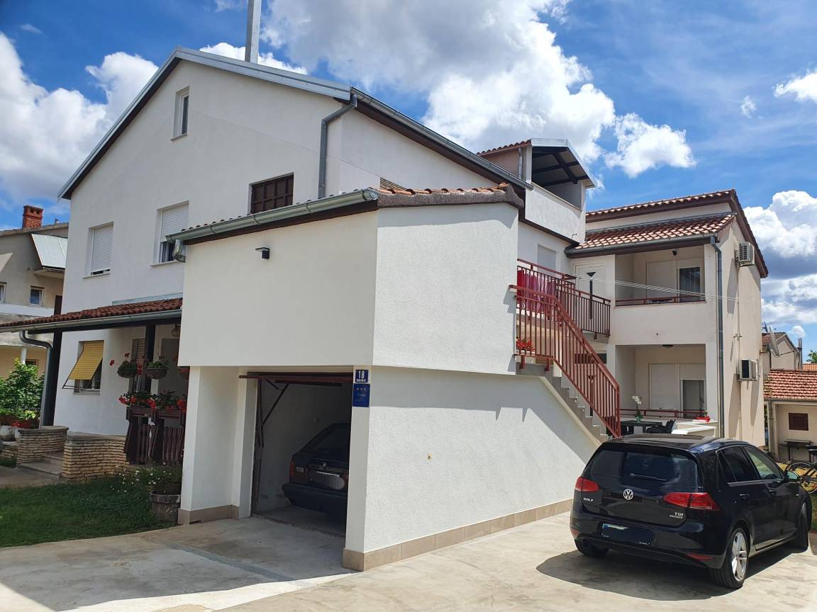 42 M² Appartamento Vacanza ∙ 1 Camera Da Letto ∙ 4 Ospiti - Peroj