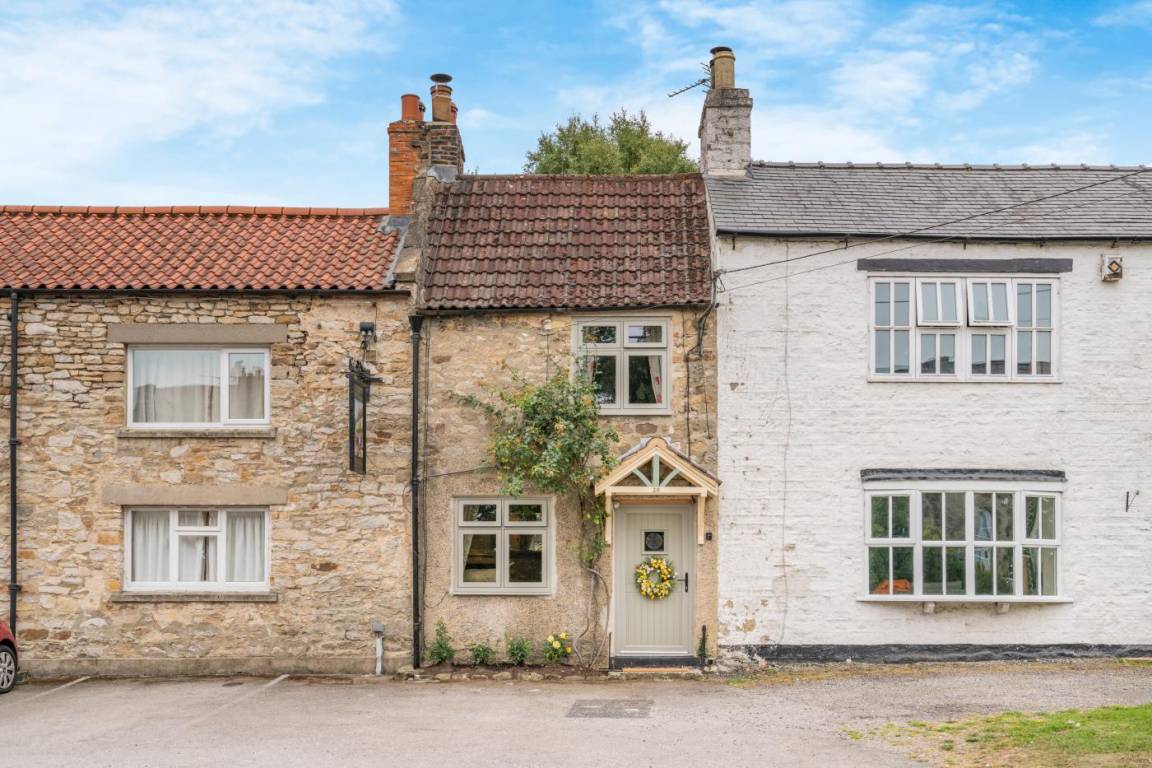 Cottage ∙ 2 Bedrooms ∙ 2 Guests - Darlington