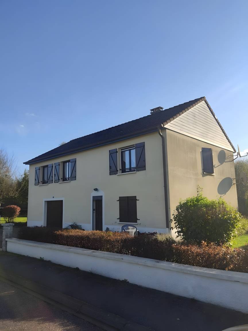 110 M² Appartement ∙ 5 Chambres ∙ 9 Personnes - Neufchâteau, France