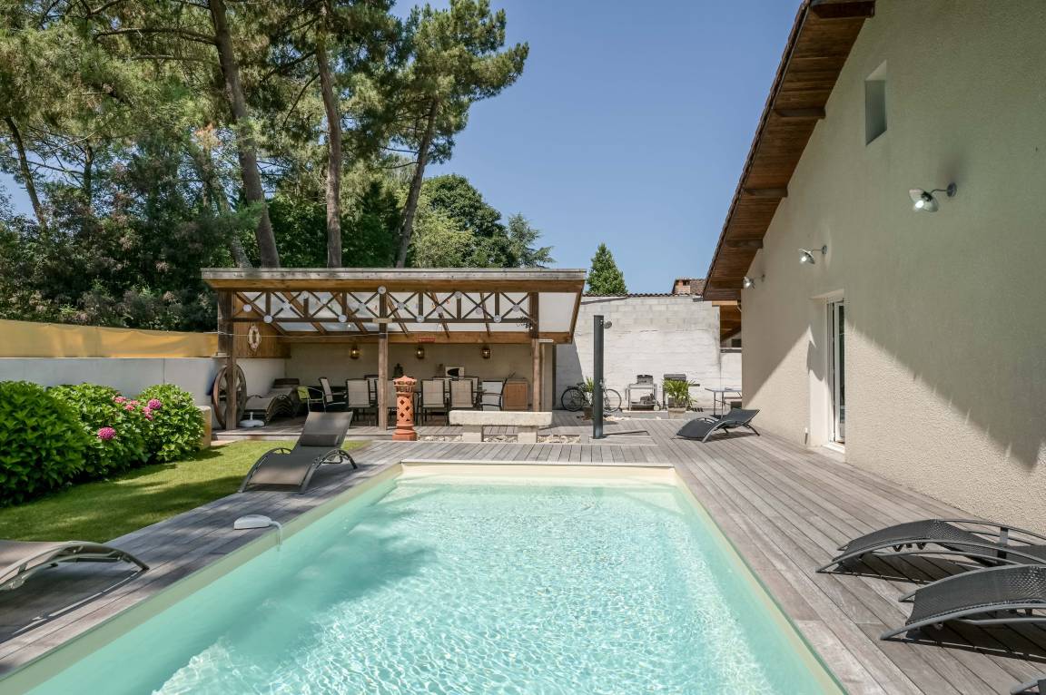 110 M² Maison De Vacances ∙ 5 Chambres ∙ 13 Personnes - La Teste-de-Buch