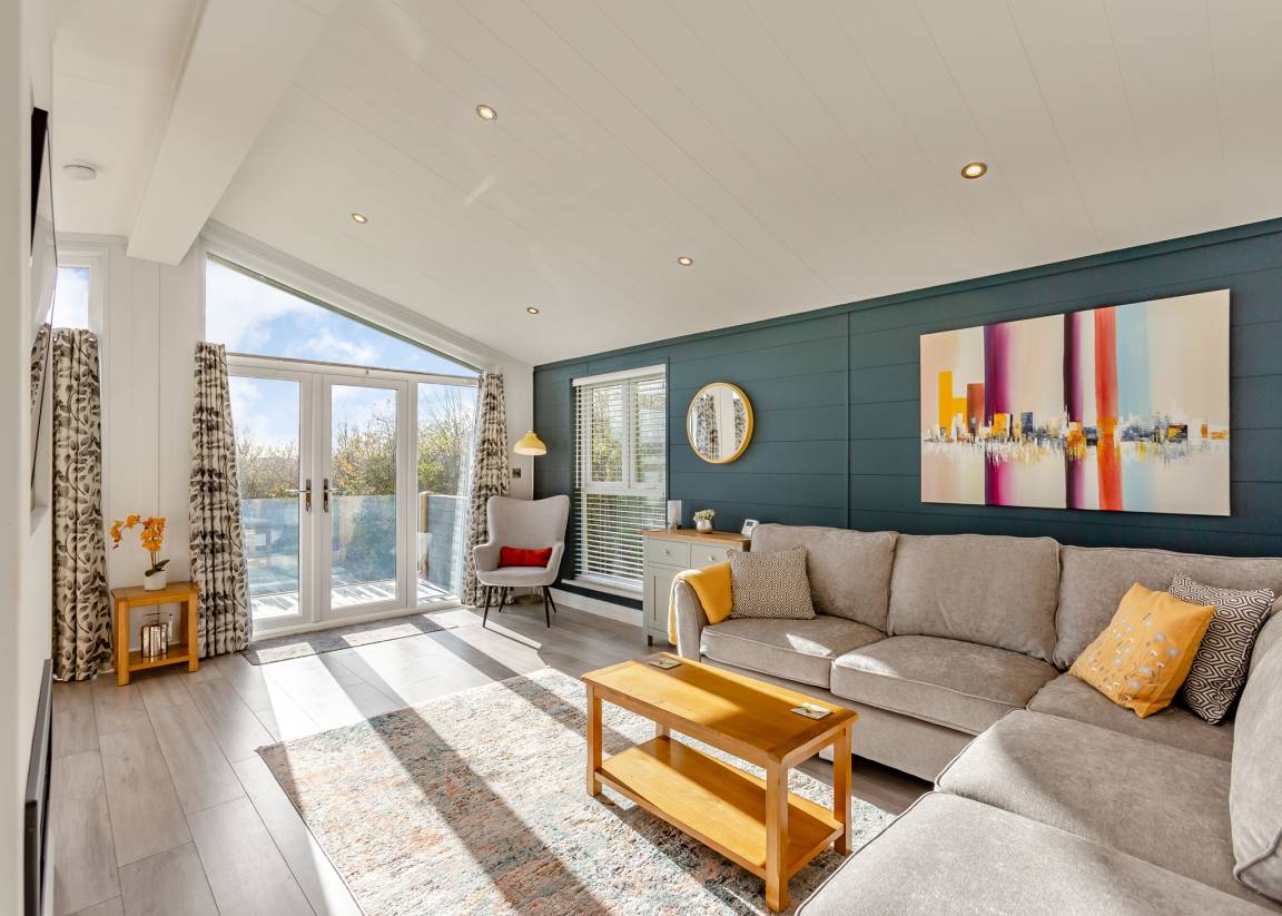 Chalet ∙ 3 Bedrooms ∙ 6 Guests - Dorset