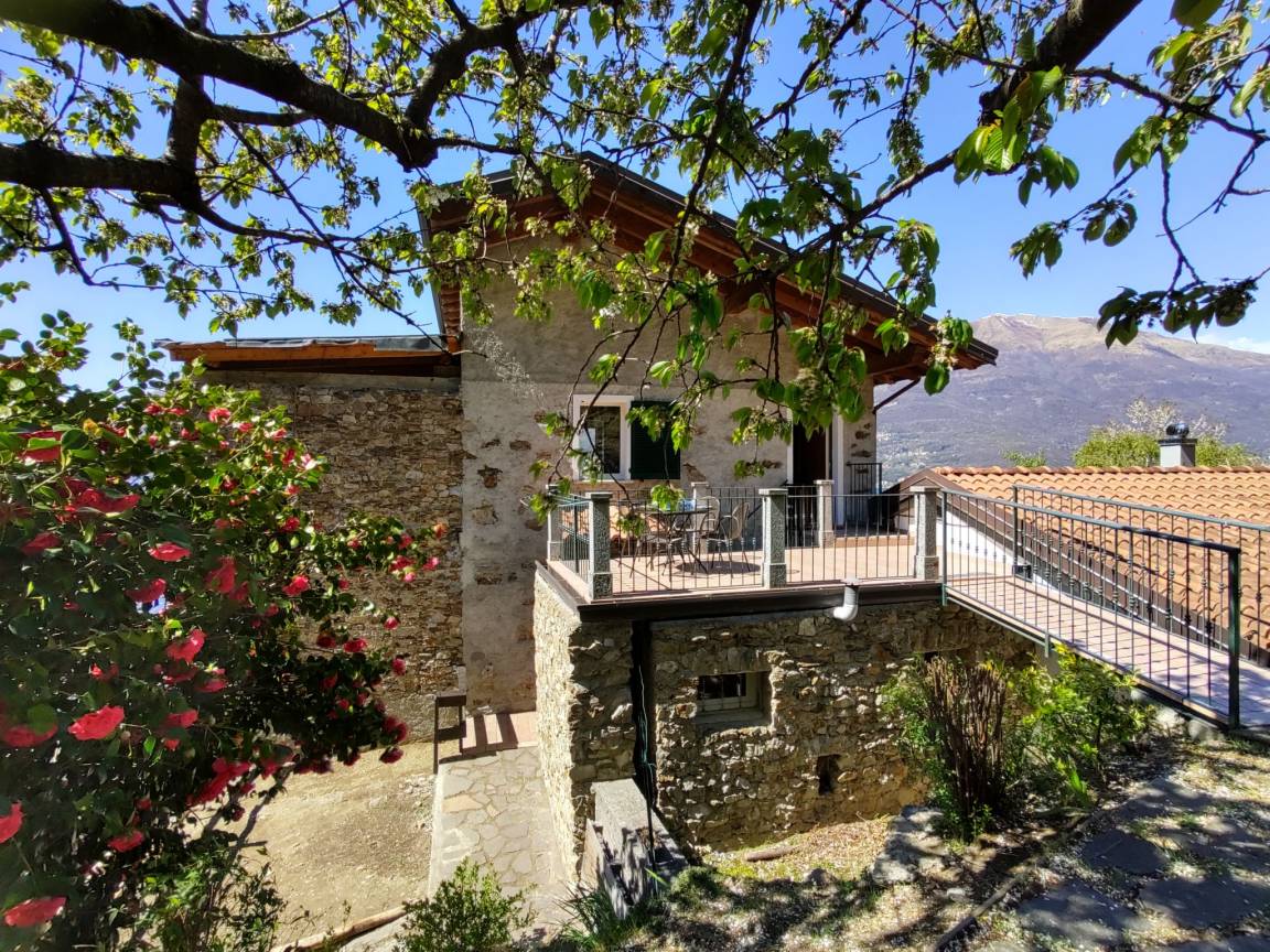 55 M² Apartment ∙ 1 Bedroom ∙ 4 Guests - Bellano