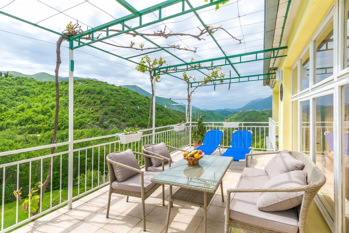 80 M² Appartement ∙ 2 Chambres ∙ 5 Personnes - Brela