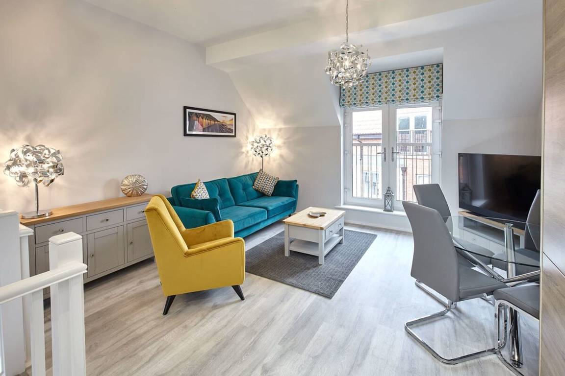 Apartment ∙ 3 Bedrooms ∙ 5 Guests - Whitby, UK