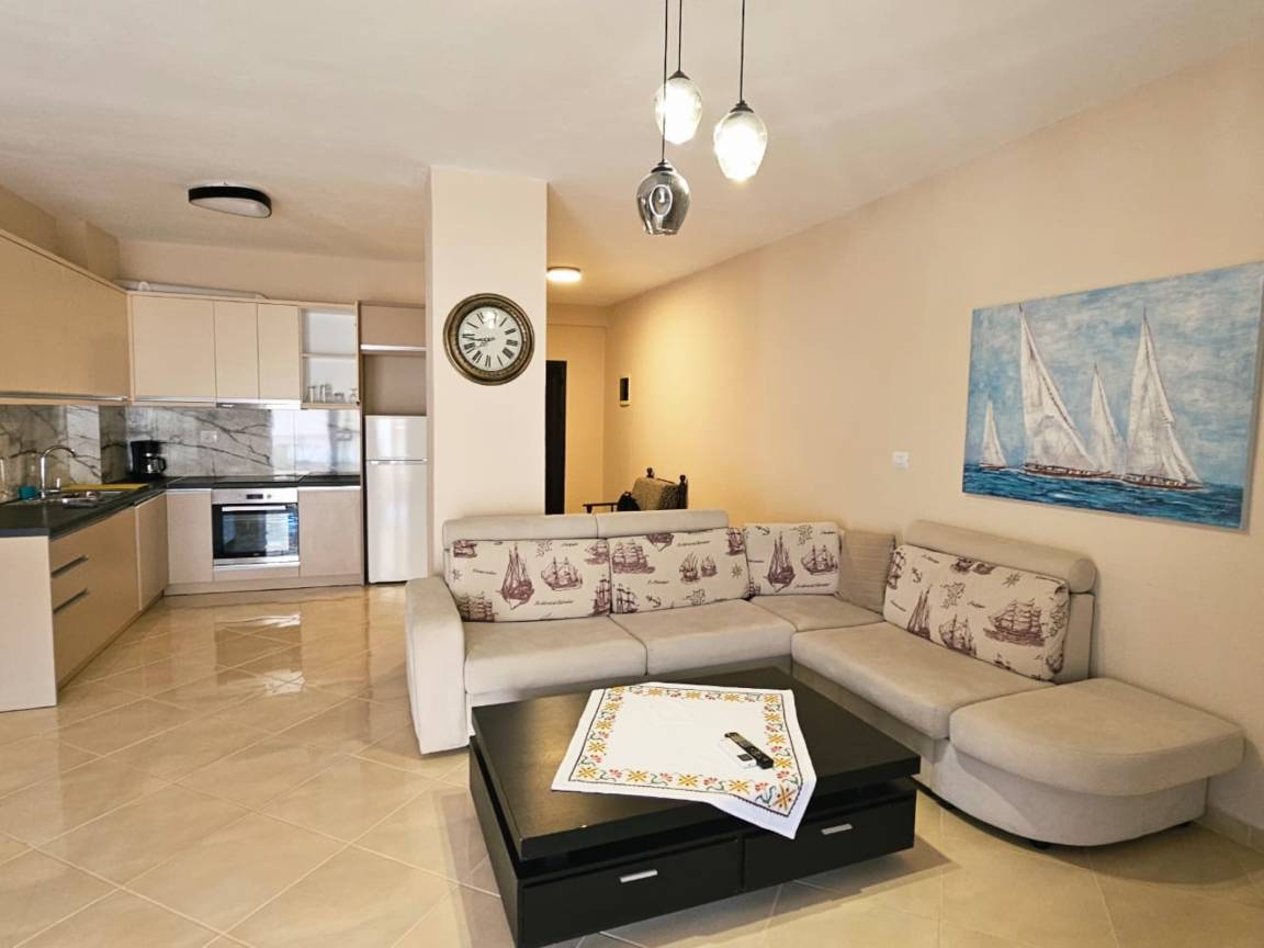 130 M² Apartamento ∙ 2 Habitaciones ∙ 7 Huéspedes - Sarandë