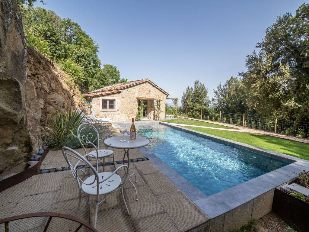 Casa a Passignano Sul Trasimeno con barbecue, giardino e piscina