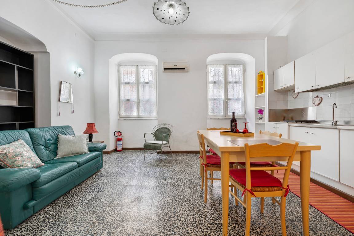 48 M² Huis ∙ 1 Slaapkamer ∙ 2 Gasten - Cagliari