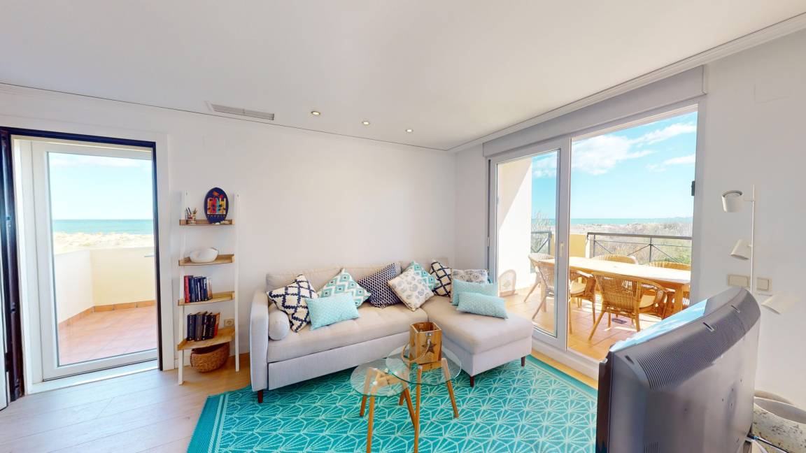 77 M² Apartamento ∙ 2 Habitaciones ∙ 4 Huéspedes - Oliva