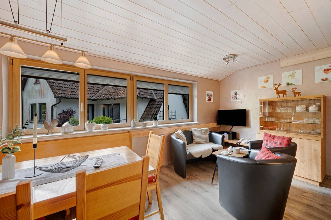 50 M² Ferienwohnung ∙ 2 Schlafzimmer ∙ 4 Gäste - Wolfach