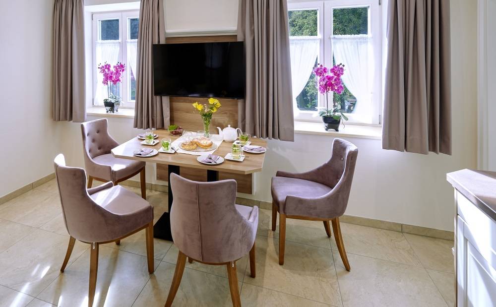 60 M² Ferienwohnung ∙ 2 Schlafzimmer ∙ 4 Gäste - Rimsting