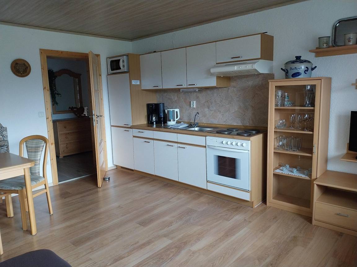 80 M² Ferienwohnung ∙ 2 Schlafzimmer ∙ 4 Gäste - Lam