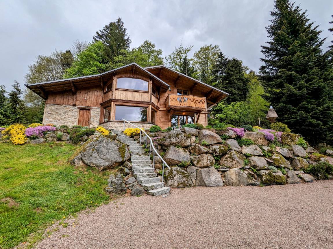 135 M² Cottage ∙ 3 Bedrooms ∙ 8 Guests - Lorraine