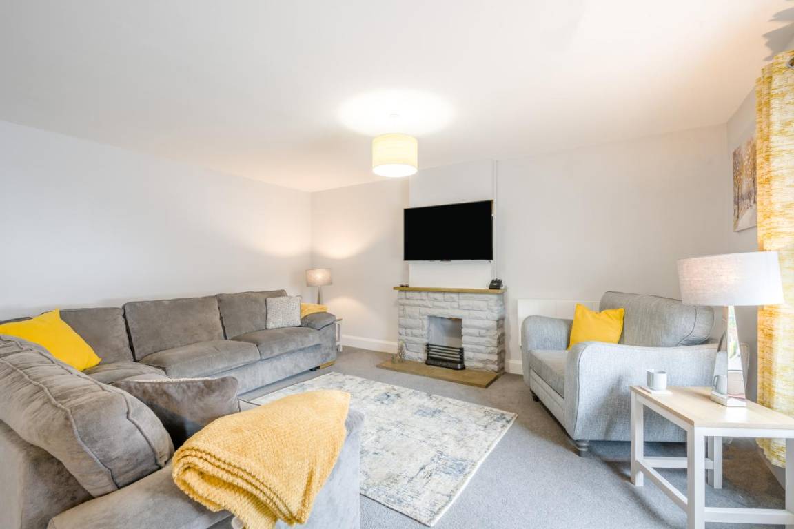 Cottage ∙ 2 Bedrooms ∙ 4 Guests - Norwich