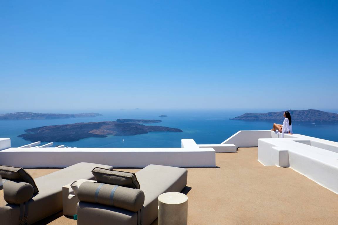 Villa ∙ 3 Bedrooms ∙ 8 Guests - Oia