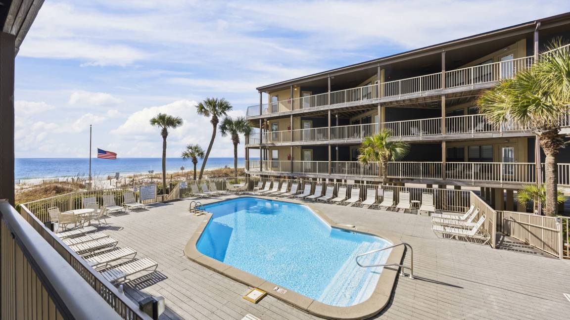Apartment ∙ 2 Bedrooms ∙ 6 Guests - Alabama