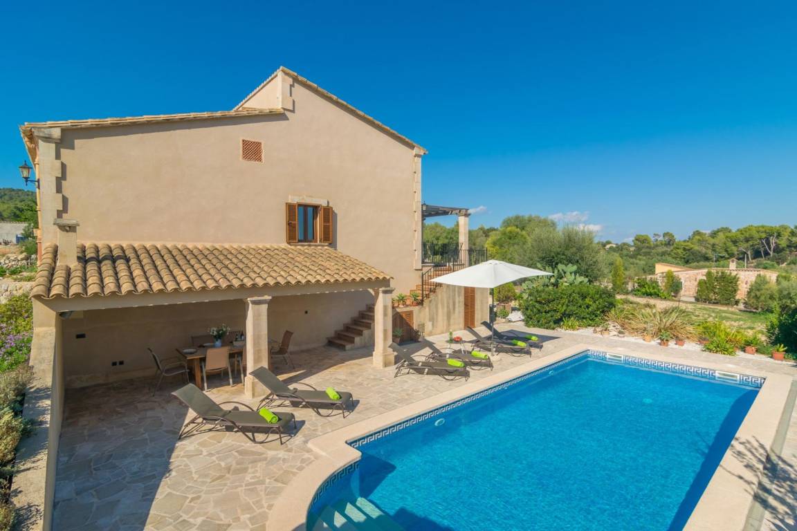 Hauptansicht vom Ferienwohnung: PLETA DE BONANY - Villa with private pool in Vilafranca De Bonany. Free WiFi