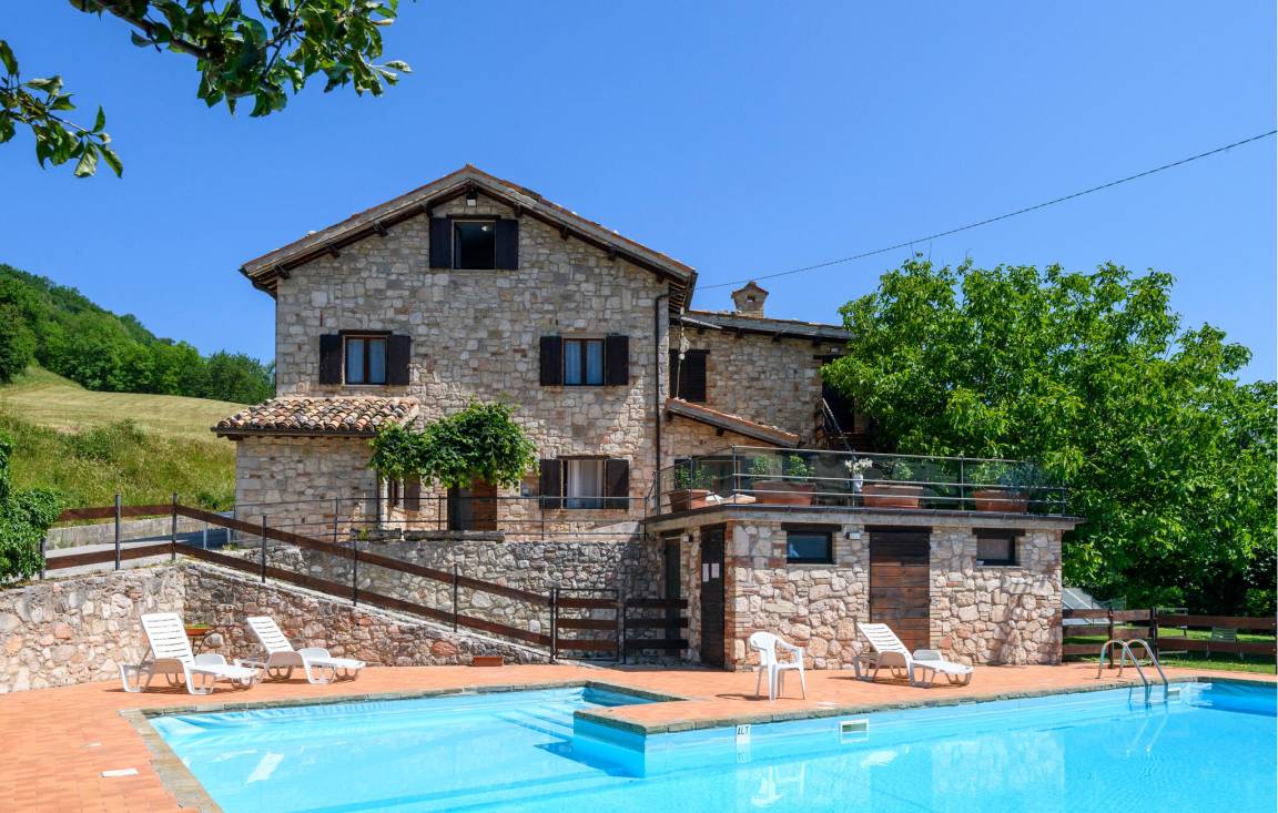 60 M² Appartamento Vacanza ∙ 2 Camere Da Letto ∙ 4 Ospiti - Bolognola