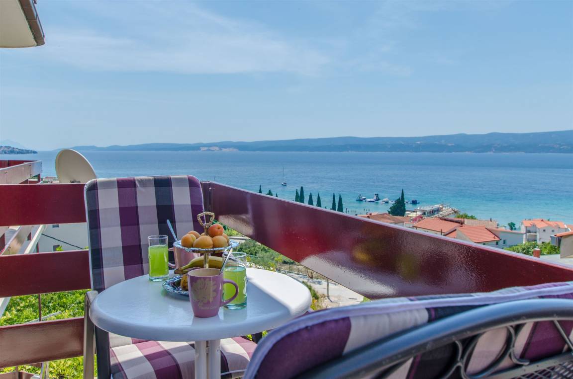 100 M² Apartment ∙ 2 Bedrooms ∙ 6 Guests - Omiš