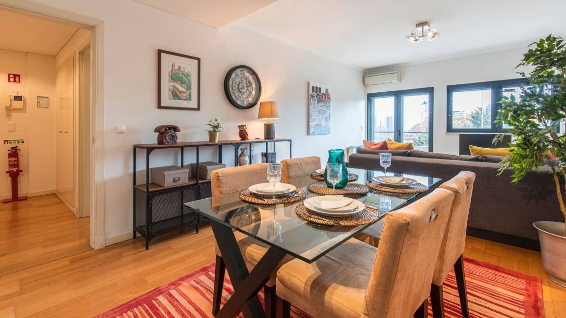70 M² Apartamento ∙ 1 Habitación ∙ 4 Huéspedes - Póvoa de Santa Iria